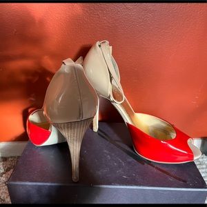 Ivanka Trump Red/Tan Color Block Platform Heels ❤️! Size 9.5